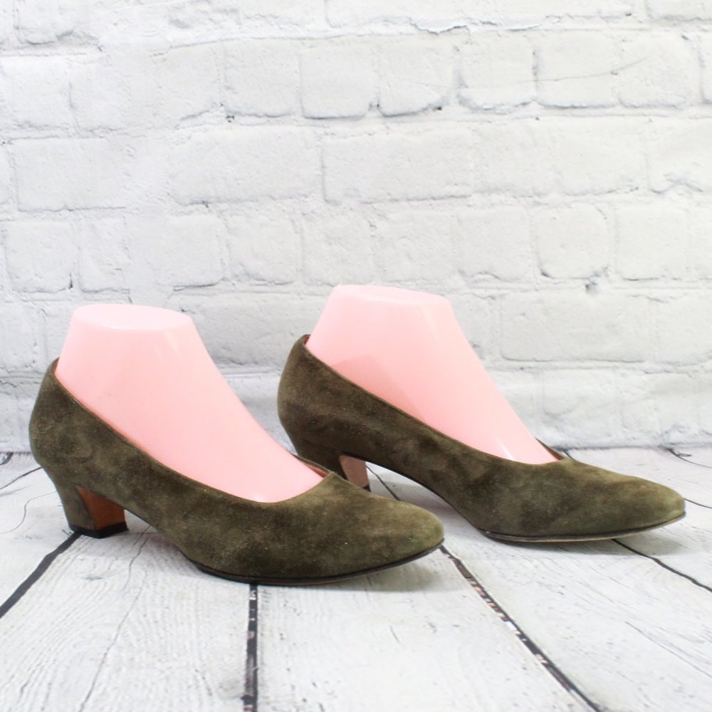Salvatore Ferragamo Low Heel Pumps Shoes Sz 7.5 B - Picture 3 of 9